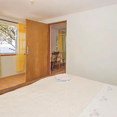 Borova Bb * 尼亚卢卡