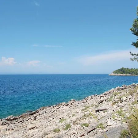 Beautiful In Crnja Luka With Wifi Hébergement de vacances